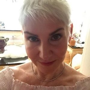 Meet your Posher, Tina